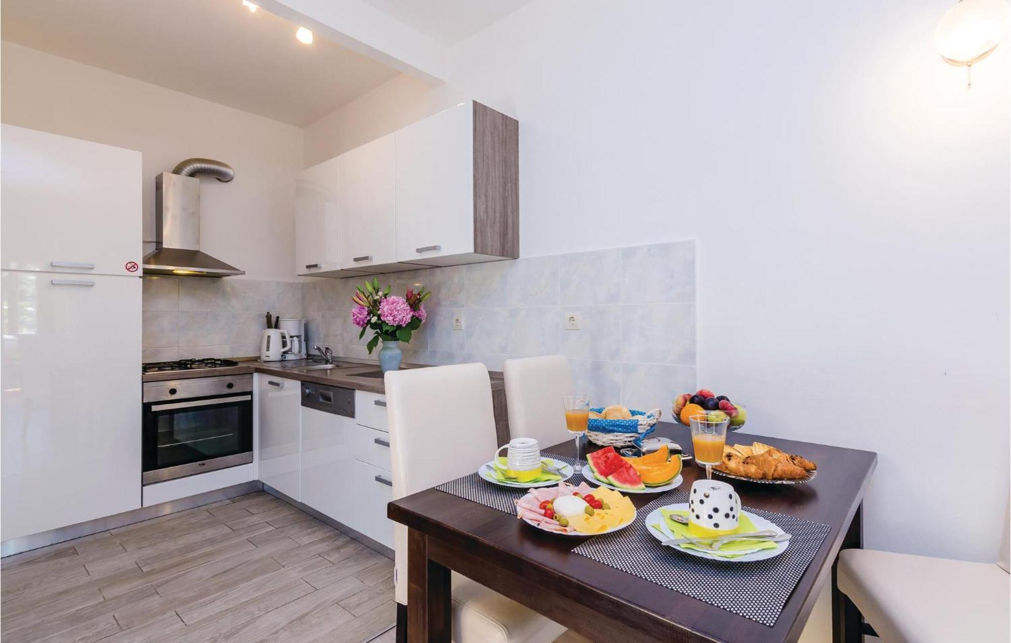 Pet Friendly Apartment In Bosanka With Kitchen Dubrovnik Exterior foto